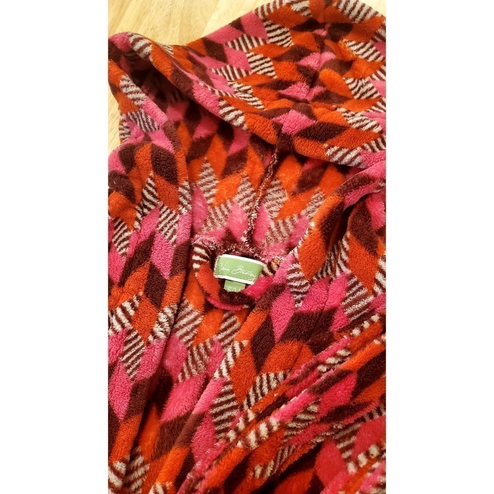 Vera Bradley Geometric Print Terry Short Robe Pink & Red - Picture 5 of 12